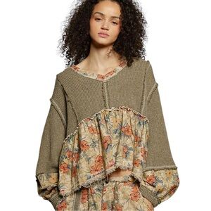 POL Mugwort Floral Knit Blouse
